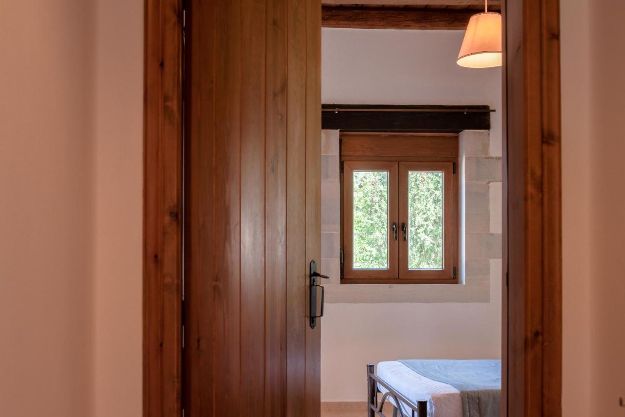 Koules Estate, With Private Pools & Bbq - Embracing Nature, By Thinkvilla Argouli Εξωτερικό φωτογραφία